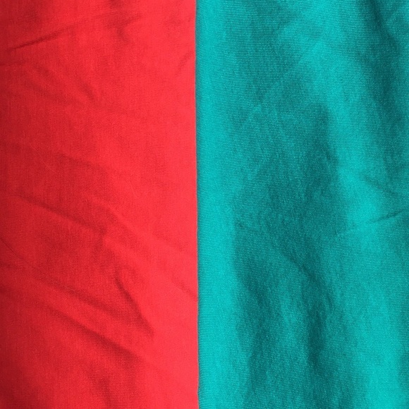 Ann taylor Bundle Of Tees SzSmall Green and Red - Picture 4 of 4